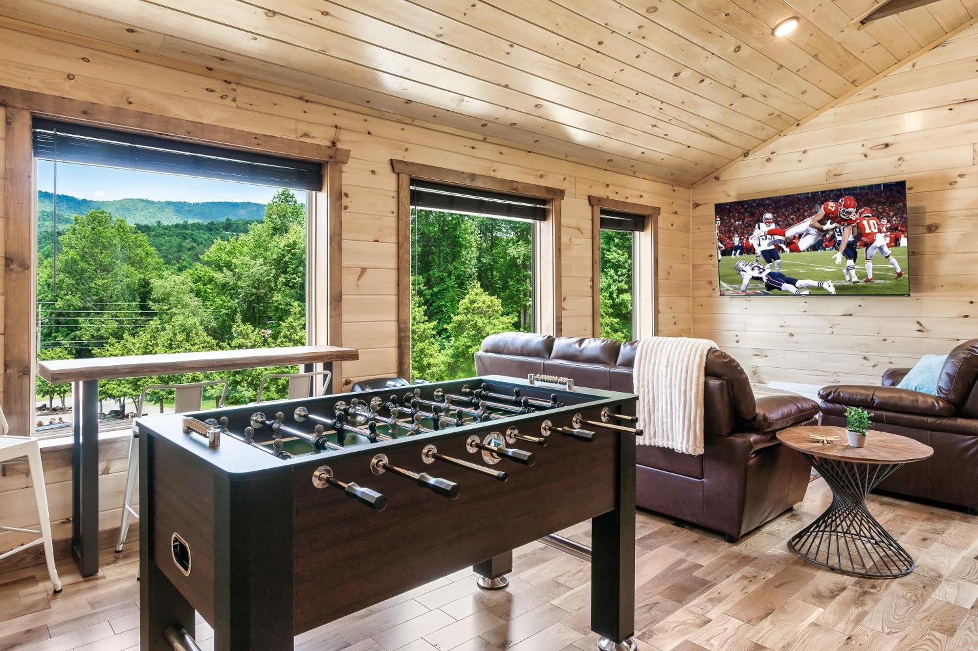 Smokiesboutiquecabins Would Love To Host You At Dolly'S Cute Cabin! 4 Suites With Private Bathrooms - Hot Tub, Fire Pit, Game Room, Resort Pool Open Memorial Day Through Labor Day! Gatlinburg Exterior foto
